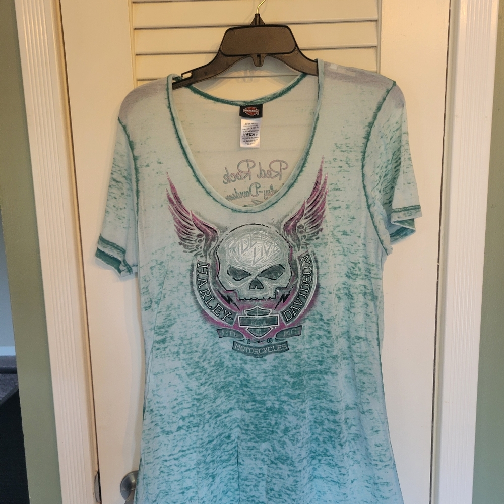 Women's Harley Davidson shirt